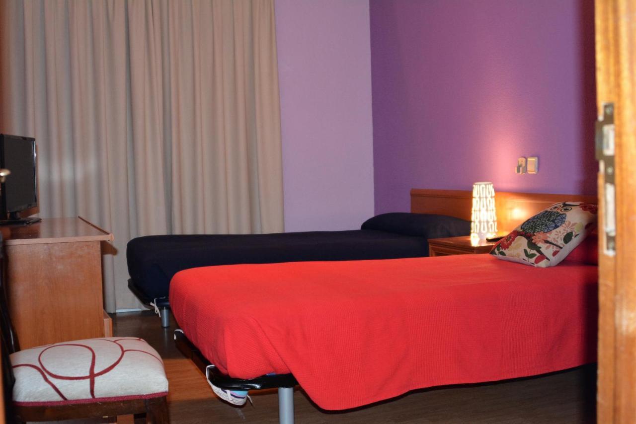 Hostal Gastrobar Carmelo Villarejo de Salvanes Ngoại thất bức ảnh