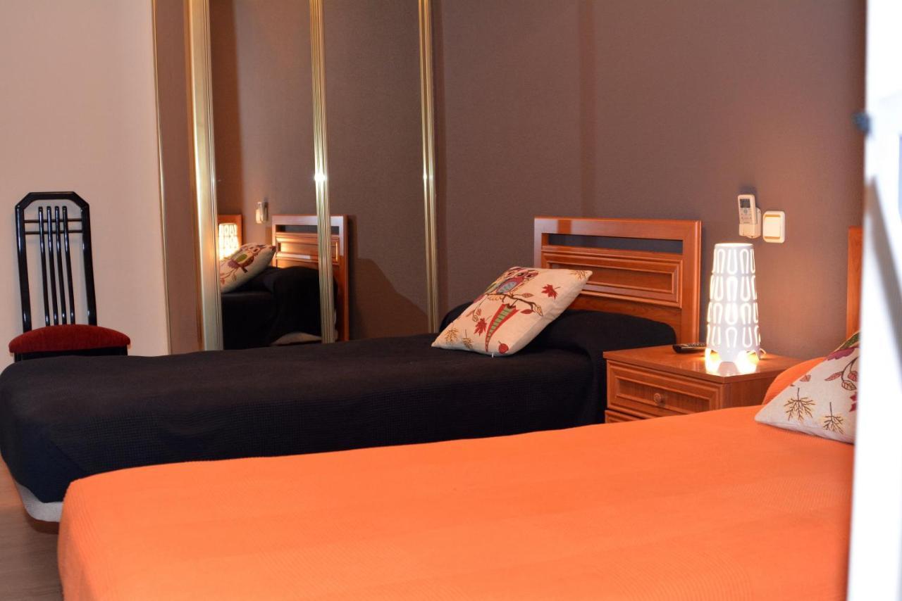 Hostal Gastrobar Carmelo Villarejo de Salvanes Ngoại thất bức ảnh